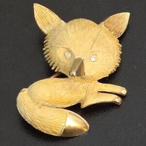 Vintage Pastelli Signed Fox Brooch Pin Gold Tone with Rhinestone Eyes